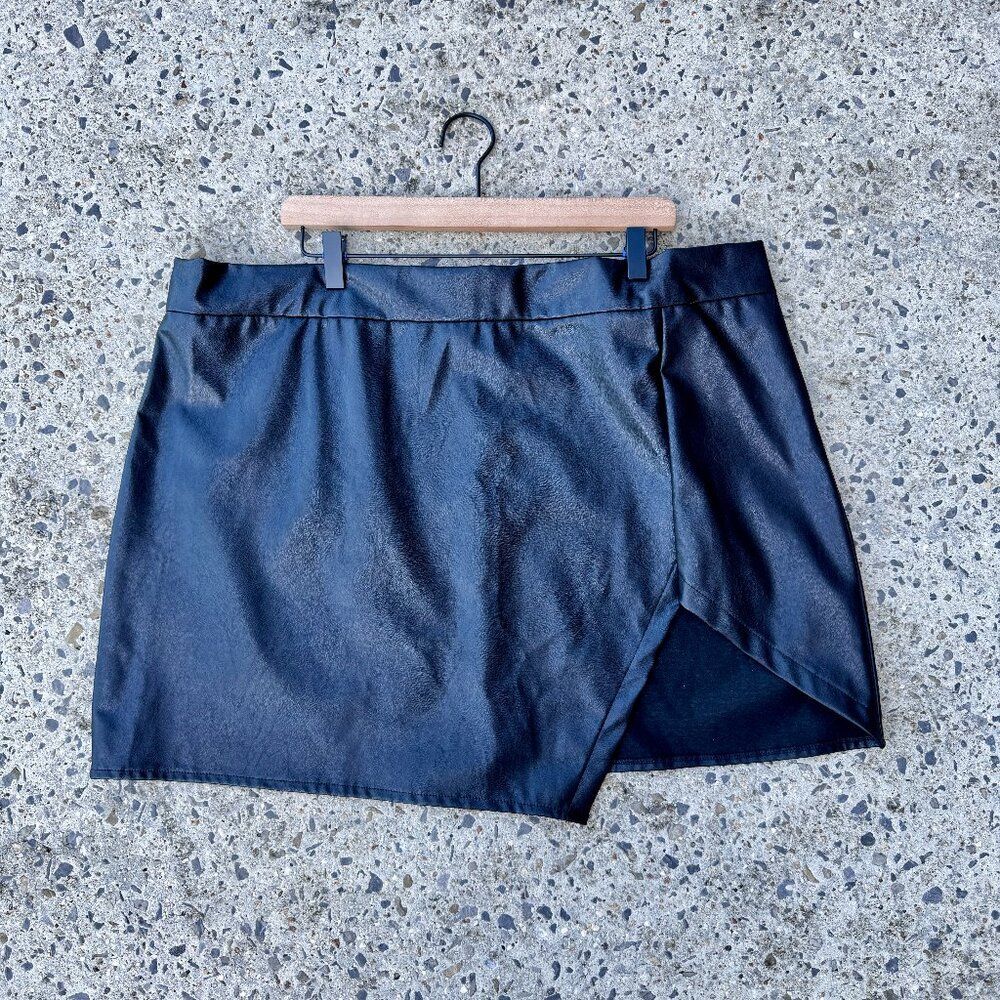 Choles Faux Leather Skirt 3XL Black Slit